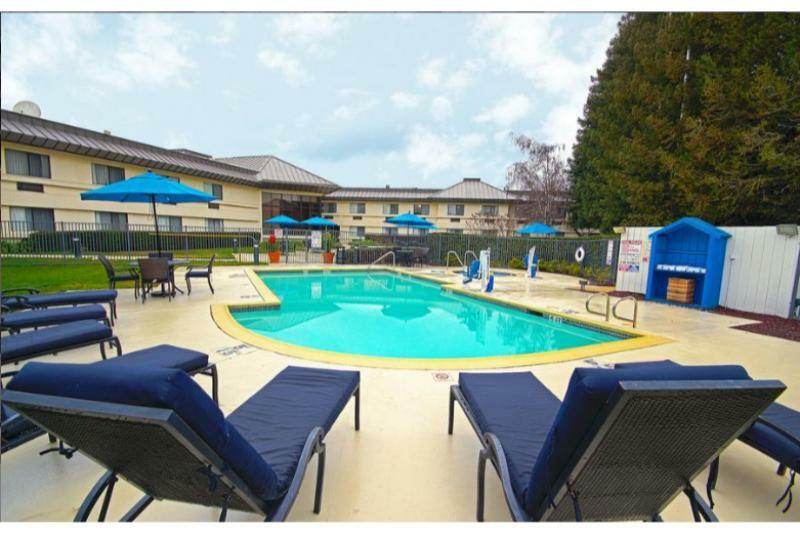 Holiday Inn Express Walnut Creek By Ihg Екстер'єр фото